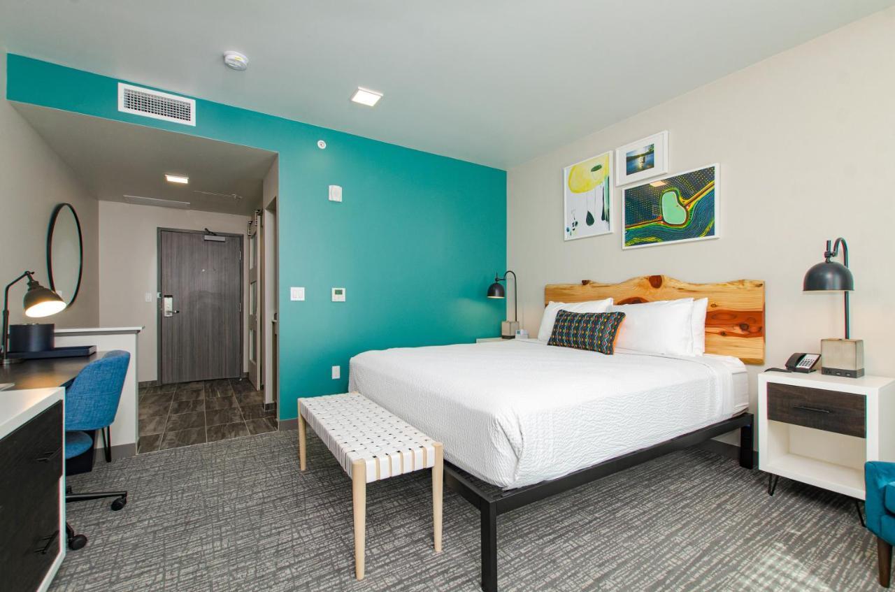 The Independence Hotel Luaran gambar